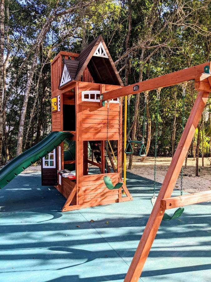 2-Bedroom Condo By The Jungle W/ Swimming Pool Пуерто Морелос Екстериор снимка