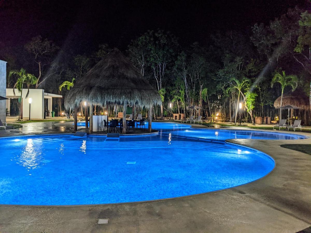 2-Bedroom Condo By The Jungle W/ Swimming Pool Пуерто Морелос Екстериор снимка