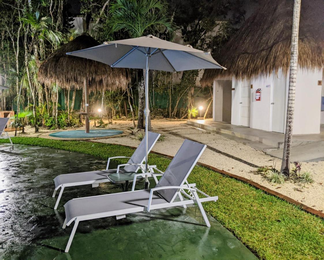 2-Bedroom Condo By The Jungle W/ Swimming Pool Пуерто Морелос Екстериор снимка