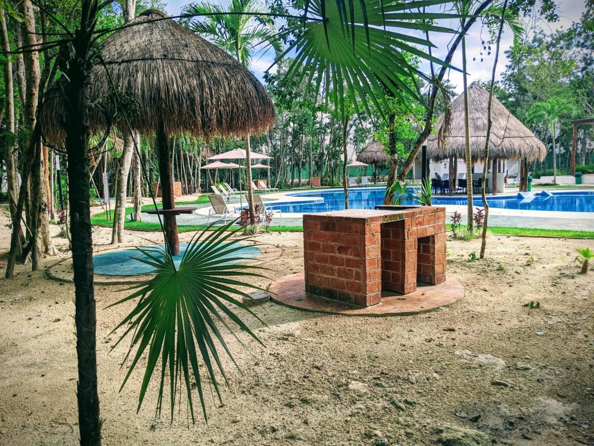 2-Bedroom Condo By The Jungle W/ Swimming Pool Пуерто Морелос Екстериор снимка