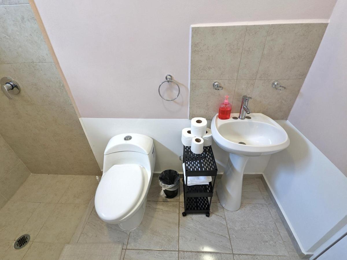 2-Bedroom Condo By The Jungle W/ Swimming Pool Пуерто Морелос Екстериор снимка